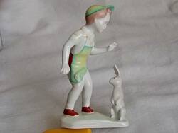 Porcelán kisfiú nyuszival Aquincum 8x6x14cm No1