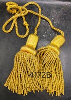 Zászlócsúcs régi, selyem, aranysziű, 150 cm-es hosszúságú. 4172b