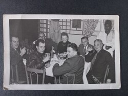 2x Régi fotó-képeslap Csoportkép Szilveszter éjjel Alexandria, 1956 dec. 31.