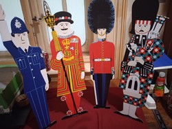 61 cm cardboard English guards 4 pieces Iin a box ready to be shipped