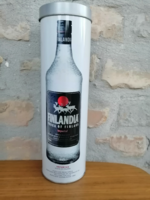 Üres fém italos doboz_ Finlandia vodka