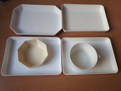 MALÉV műanyag tálca és tálka. 2 -2 db tál és 1-1 db tálka.