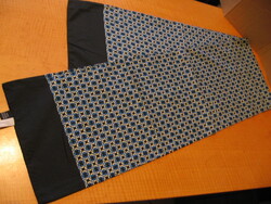 Elegáns férfi műselyem sál Uptown Classic