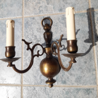 Falikar, egy pár antik lámpa, két ágú, díszgyertyákkal, öntvény (réz?)