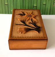 VINTAGE KÉZZEL FARAGOTT FA HAVASI GYOPÁR MINTÁS ÉKSZERTARTÓ,DOBOZ