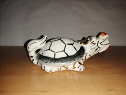 RENDKÍVÜL RITKA -SÁRKÁNY TEKNŐS PORCELÁN FIGURA - SIKER,HATALOM BÁTORSÁG SZIMBÓLUM Porcelán figura