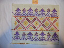 Retro keresztszemes kézzel hímzett díszpárna