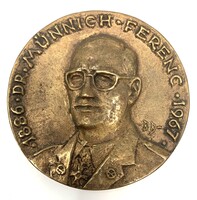 Bajnok Béla (?) Dr. Münich Ferenc bronz plakett B.B. jelzéssel RZ