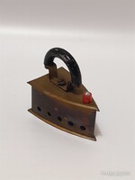 Mini réz vasaló, vitrin dísz