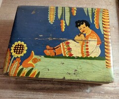 Cca 1930. Antik jelzett SZ. BERRY GABI BUDAPEST népi motívumokkal díszített ﻿kézi festésű fa doboza