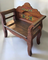 Festett Népi lóca, karos fa pad, karfás lóca