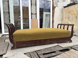 EMPIRE STÍLUSÚ REKAMIÉ