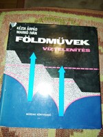 Kézdi Árpád- Markó Iván: Földművek / víztelenítés / című szakkönyve.