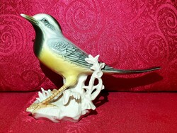Karl Ens madár figura