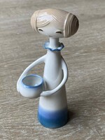 Ősz Szabó Antónia - Kislány tállal