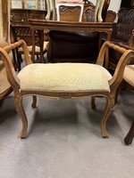 Világos fa tónusú ülőke