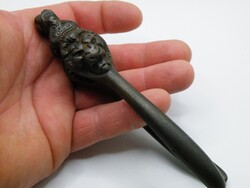 K027 Antique Victorian Lion Head Cast Iron Nutcracker