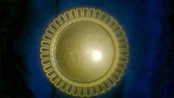 Áttört mintás , kerek réz tálca 4.