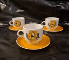 3db mokkás csésze aljjal. Alföldi porcelán, Bella minta.