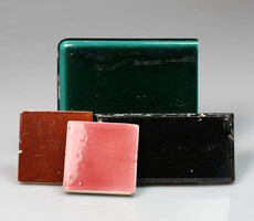 4 db Zsolnay csempe, épületdísz