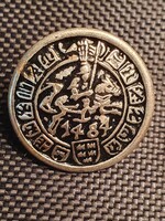 Különféle vintage gombok - 4 db