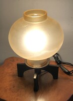 Kovácsoltvas asztali lámpa