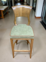 Klasszikus antik stílusú bárszék felújítva