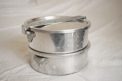 Aluminium ételhordó , zárható tároló edény 2 db. 80-as évek