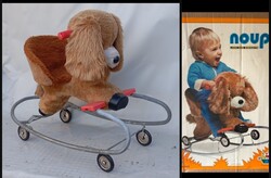Retro, guruló ,fém keretes, plüss kutya, Noupy márkájú gyerek játék 1980