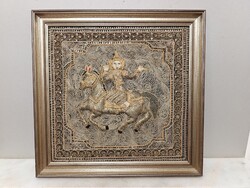Antik ázsiai domborított hímzett flitteres gyöngyös kép ló lovas Burma keretben 330 5864