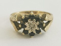 Vintage 9 karátos arany gyürü zafirral és gyémántokkal..
