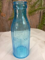 Régi kék ultratej tejes üveg