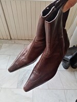 Elegáns  női valódi barna bőr csizma