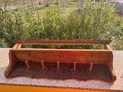 Tányér és bokálytartó falipolc