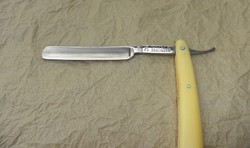 Régi PUMA Solingen, Germany borotva, gyűjteményből. Kés, bicska, tőr, borotva.