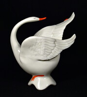 HATTYÚ KATICÁVAL ... ARPO PORCELÁN FIGURA !