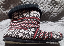 VADI UJ 40 ES BUNDA BÉLÉSES KÖTÖTT NORVÉG MINTÁS SZOBA CSIZMA