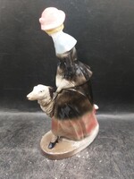 Sitzendorfi antk porcelán hölgy agárral, 20 cm magas. 4230b