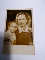 Edelsheim Gyulai Ilona, Horthy kormányzó özvegye és gyermeke ifj. Horthy István.  1084.