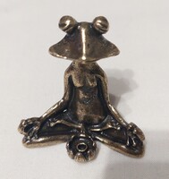Miniatűr réz meditáló béka figura