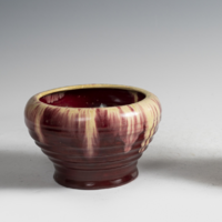 Gorka Géza bordó  kaspó (25-0364)