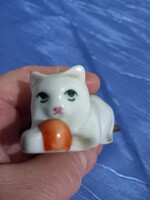 Zsolnay porcelán cica