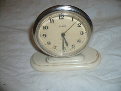 Régi slava felhúzós asztali ébresztő óra