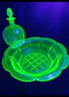 Art deco ,urán 1/2 l üveg, likőröspalack ,és tál 1910-20