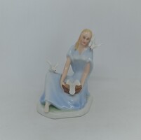 Drasche porcelán galambokat etető Hamupipőke!