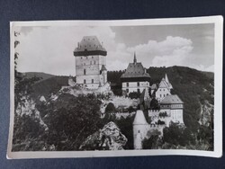 Régi képeslap Hrad Karlštejn  - Karlštejn vára 1957