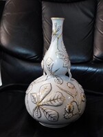 Ritka herendi domború gesztenye mintás váza.