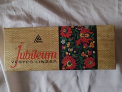Retró "Jubileum" vegyes linzer doboz