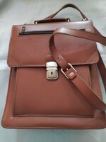 Vadonatúj barna marhabőr férfi kis aktatáska.