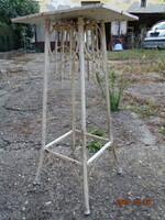 ANTIK SZECESSZIÓS FÉM VAS VIRÁG TARTÓ ÁLLVÁNY POSZTAMENS ASZTALKA